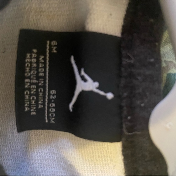 Jordan Baby Boy City of Flight Charlotte Romper - Picture 8 of 8